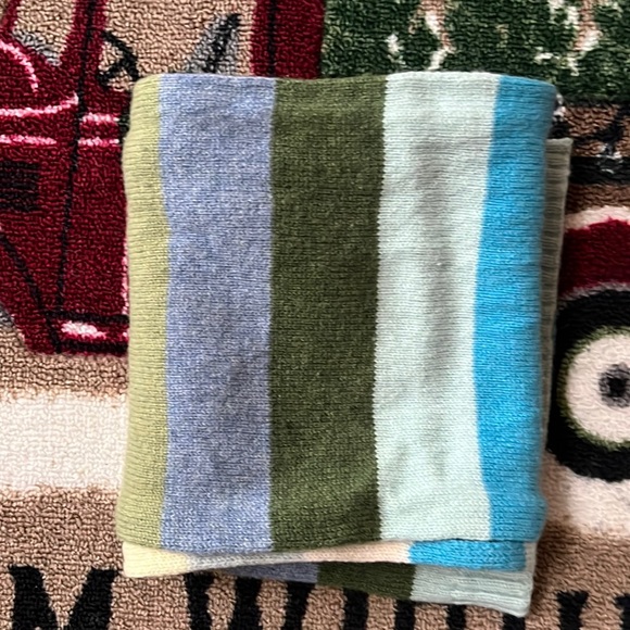 🌻 Old Navy lambs wool scarf EUC - Picture 2 of 7